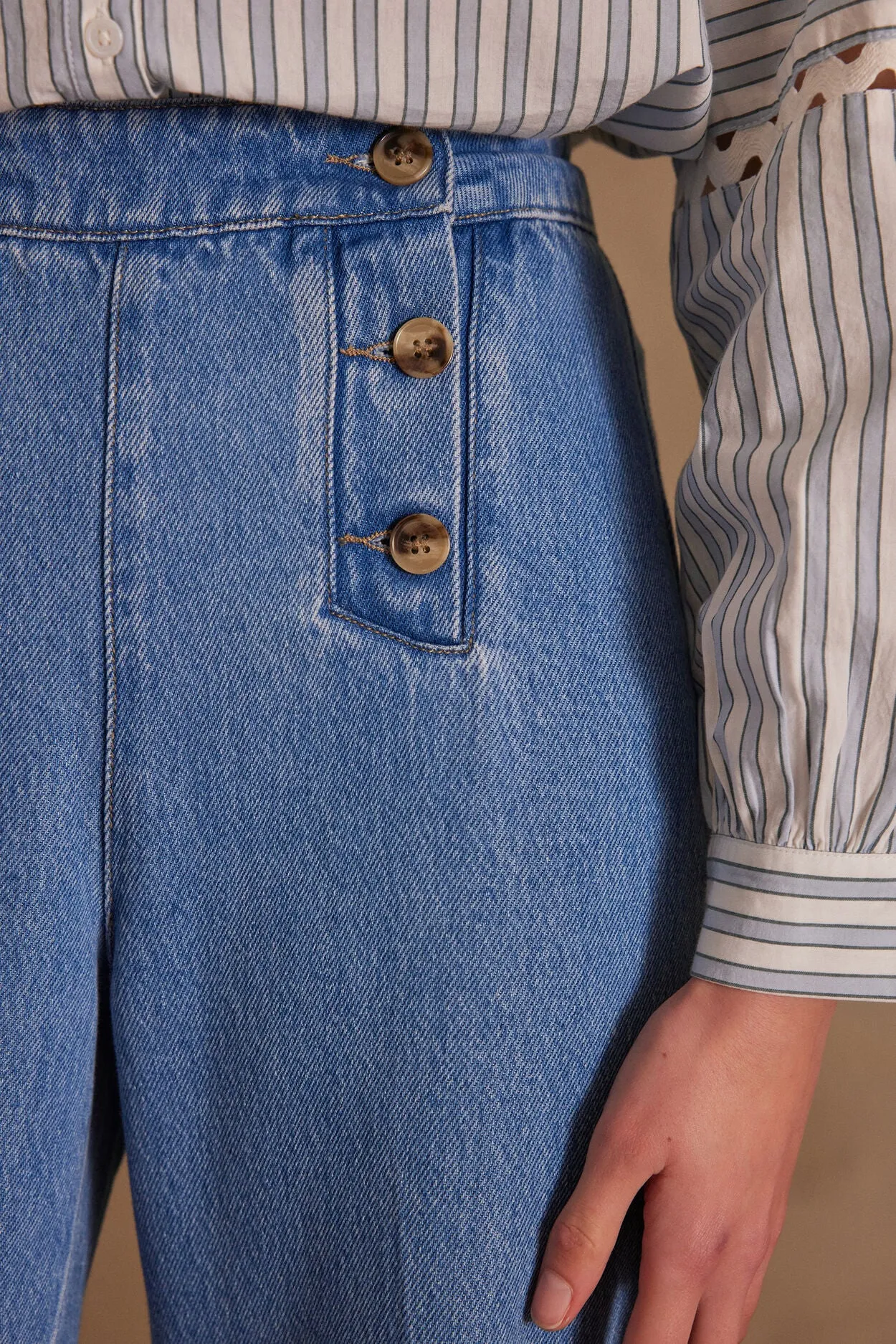 OXAN STONEWASH FLARED JEANS